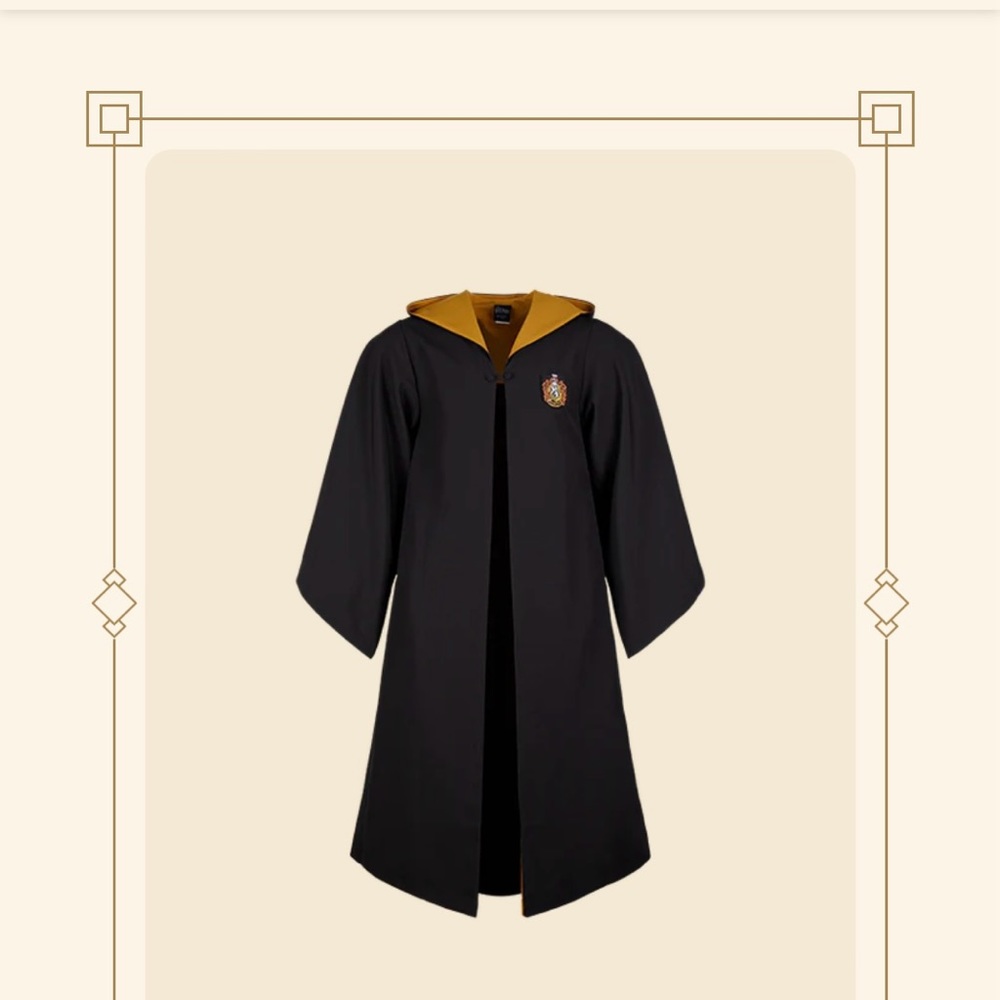 HARRY Potter Hufflepuff Robe. UNISEX size S.  PERSONALIZED with name Joy.
